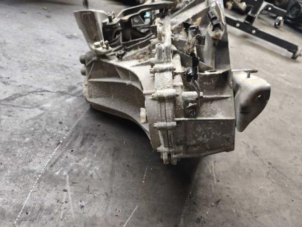 BOITE DE VITESSE MANUEL RENAULT/DACIA 1.5DCI CODE: TL4079 - Vue 3